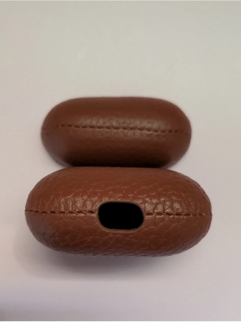 Maison de Sabre Leather AirPods Case - Walnut Brown